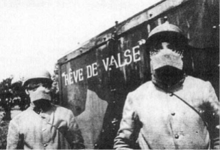 World War One "Splatter Mask." Photo in the Public Domain.